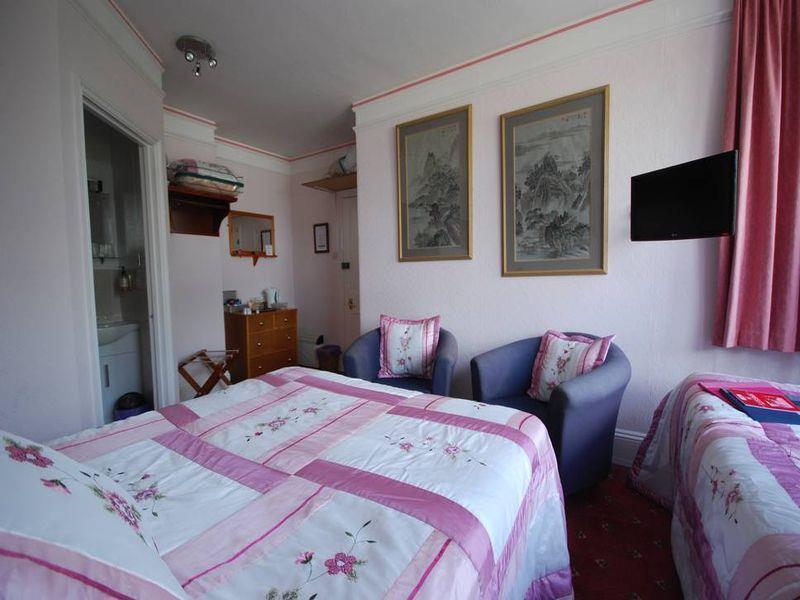 Rosemead Guest House Horley Exteriör bild