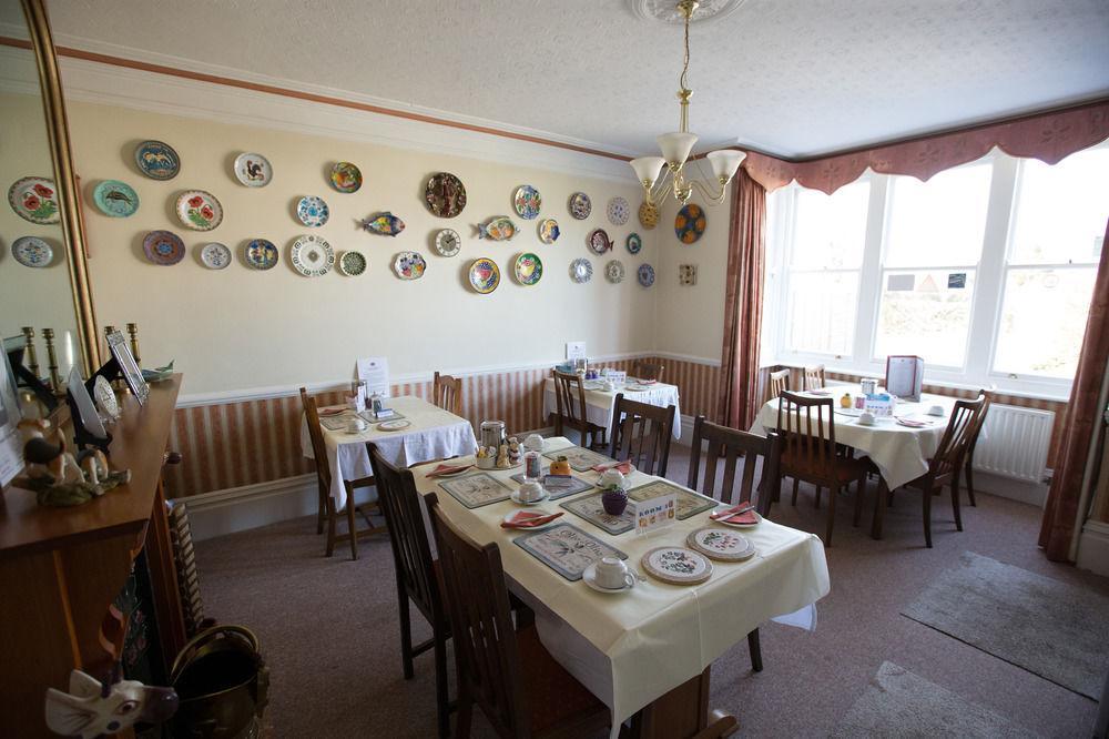 Rosemead Guest House Horley Exteriör bild